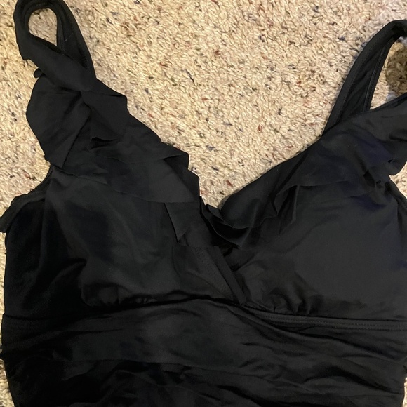 LAUREN Ralph Lauren Tummy-Control Ruffle One-Pc Swimsuit Size 10 - Picture 4 of 7